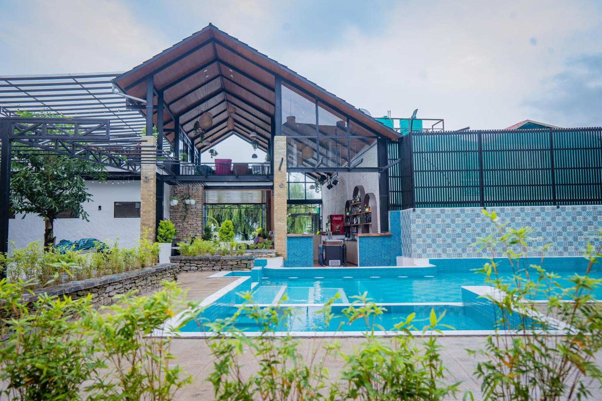 Majestic Lake Front Hotel & Suites Pokhara Kültér fotó
