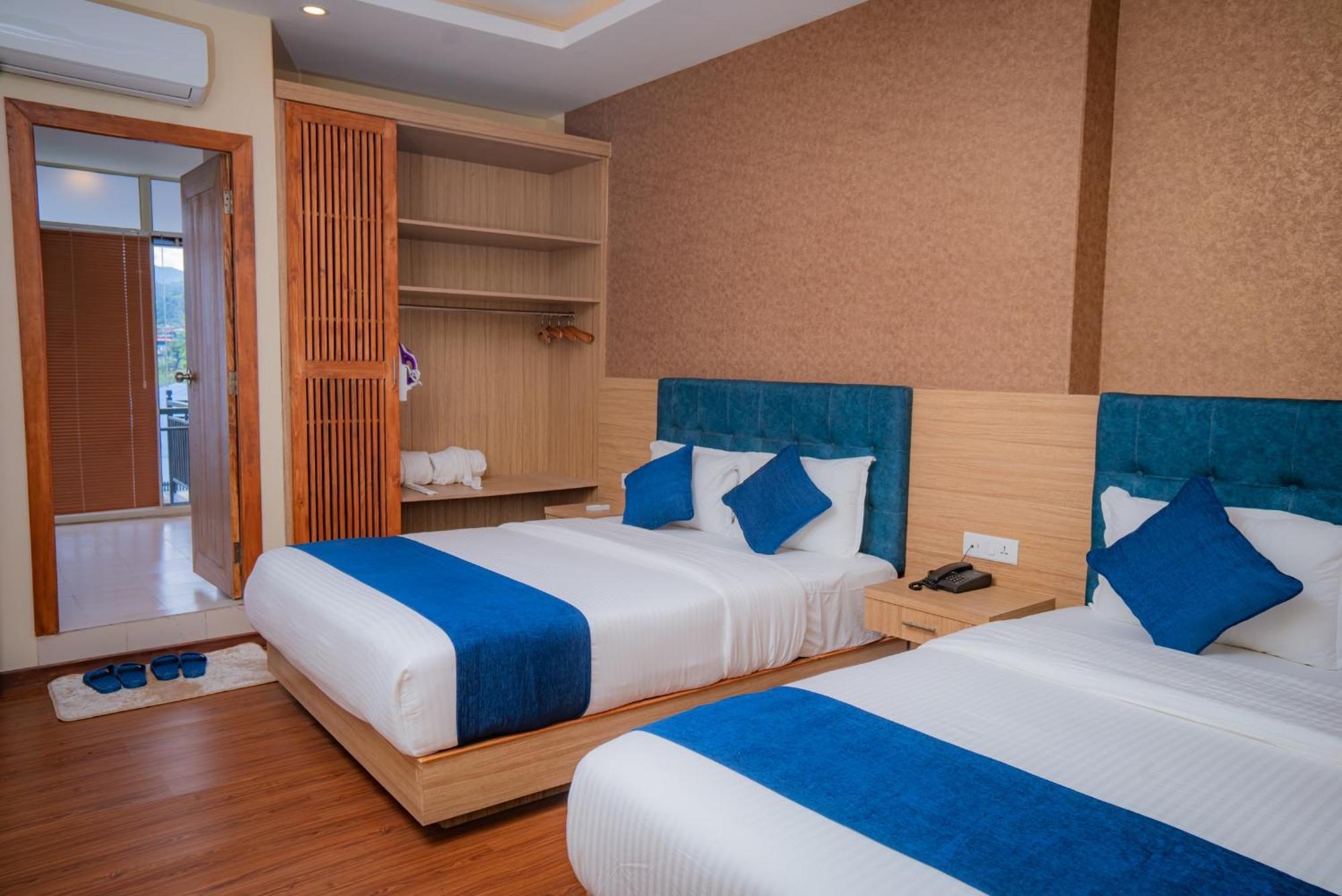 Majestic Lake Front Hotel & Suites Pokhara Kültér fotó