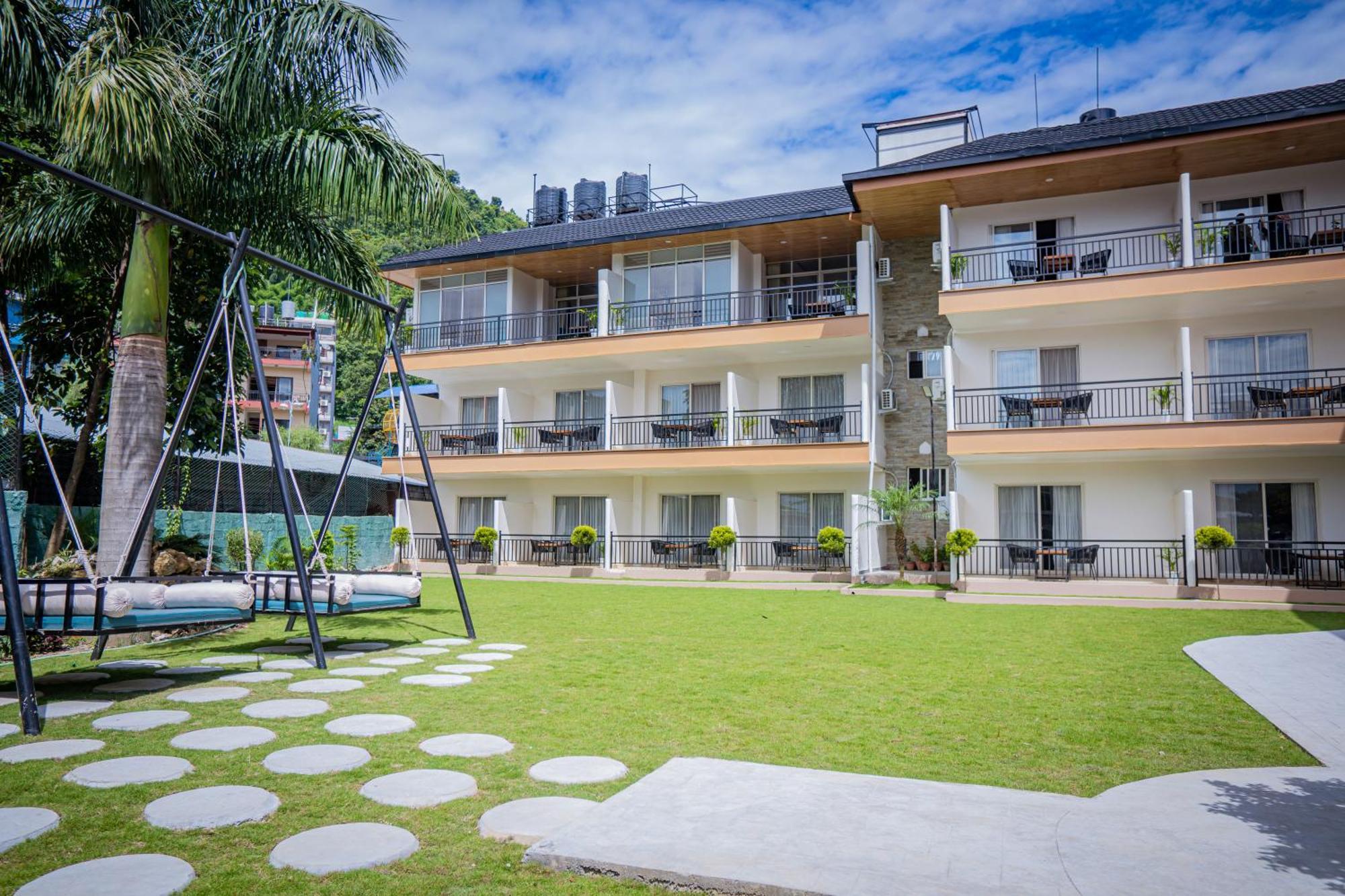 Majestic Lake Front Hotel & Suites Pokhara Kültér fotó