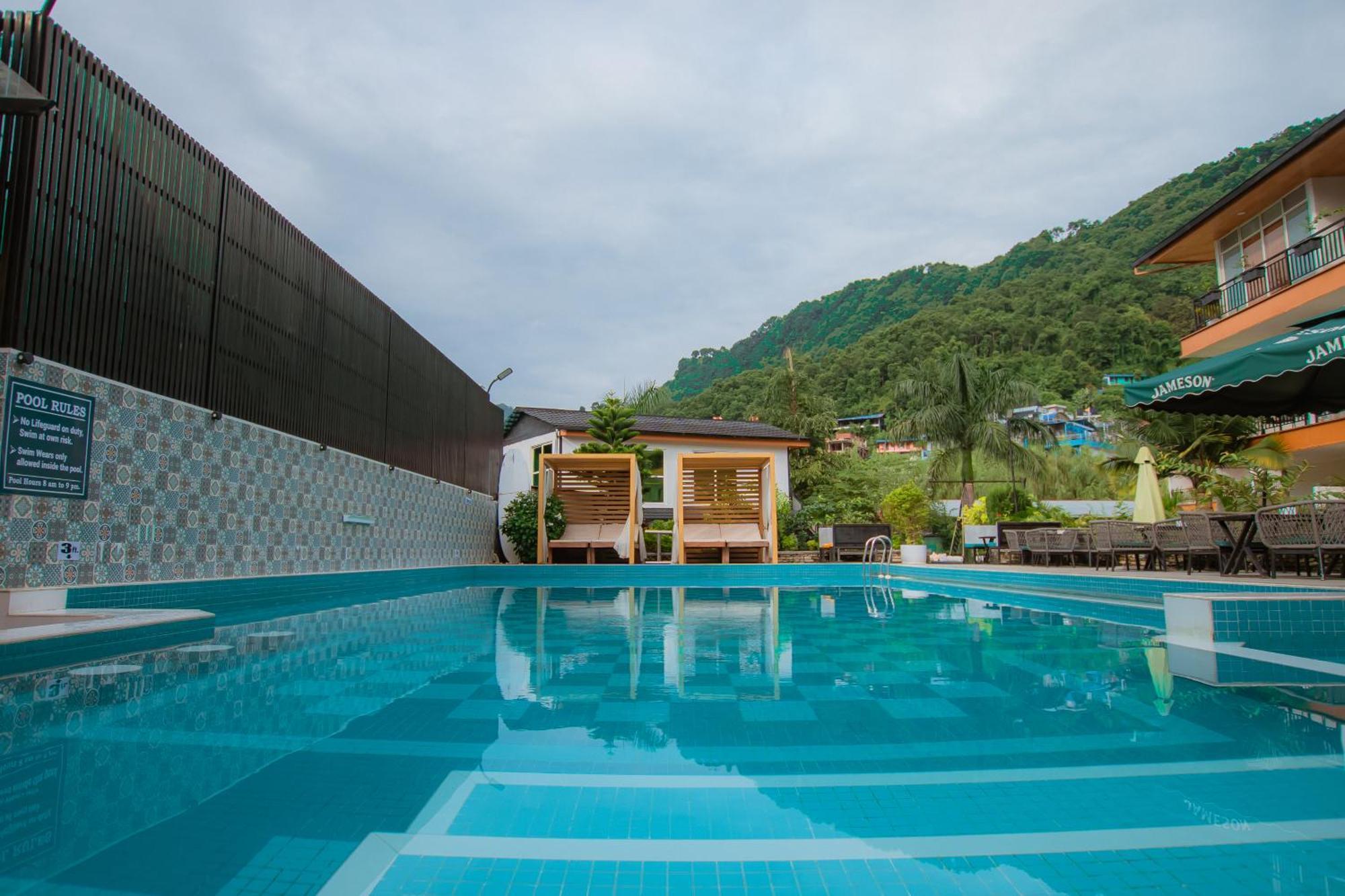 Majestic Lake Front Hotel & Suites Pokhara Kültér fotó