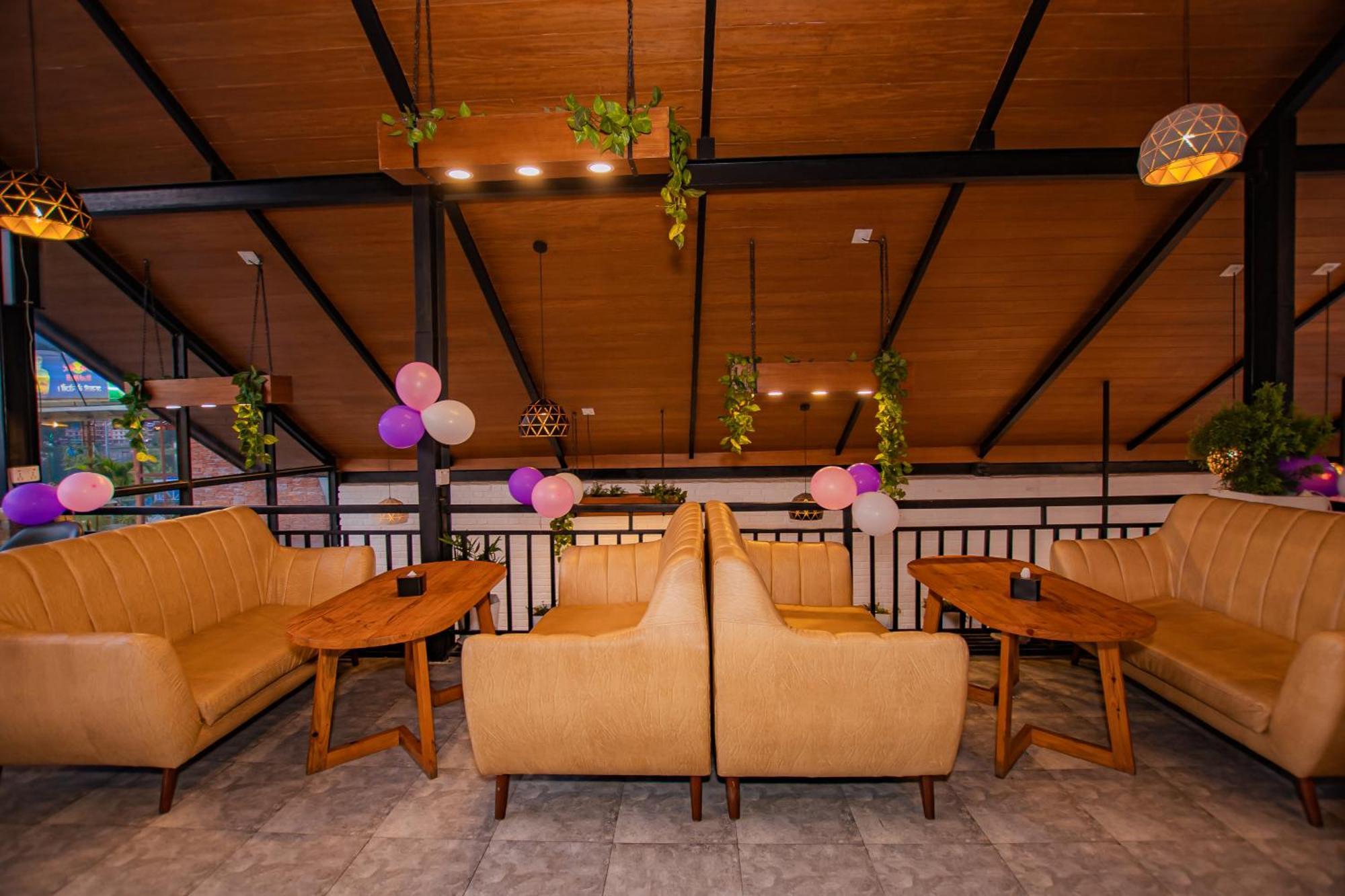 Majestic Lake Front Hotel & Suites Pokhara Kültér fotó